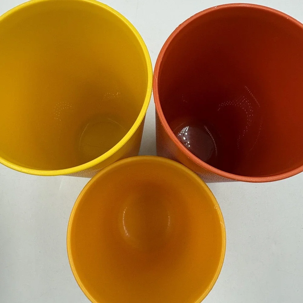 Tupperware Tumblers Set Of 3 Yellow Orange Plastic Drinking Glasses Vintage‎